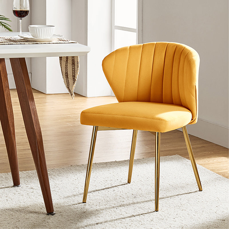 Chaise d'appoint capitonnée en velours avec rembourrage en mousse et pieds en métal doré | Jaune / Orange / Bleu sarcelle / Sauge / Rose / Bleu marine / Rouge / Vert / Fuchsia / Ivoire / Noir / Moutarde / Fauve | Siège unique