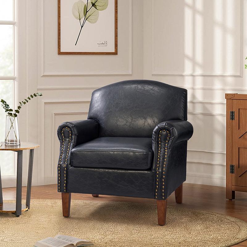 Fauteuil en cuir PU de couleur camel avec garniture cloutée, accoudoirs arrondis, rembourrage en mousse et pieds en bois de noyer massif | Marron / Camel / Taupe / Marine / Noir | Siège unique