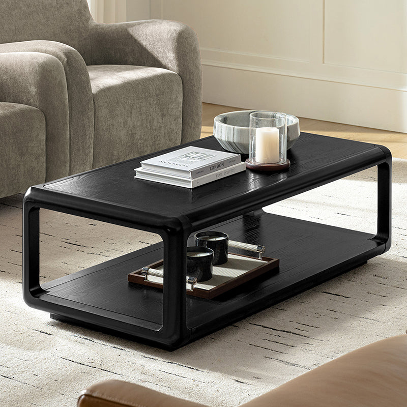 Table basse en bois massif avec coins arrondis, rangement ouvert et base à cadre ouvert | Naturel / Chêne / Noir | Simple