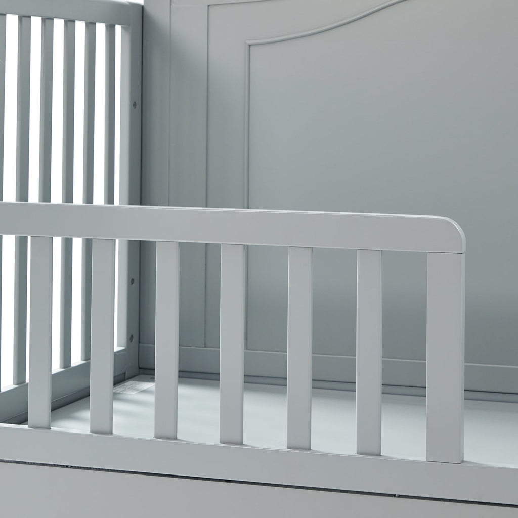 Lit de bébé convertible 5-en-1 avec berceau à bascule, lit de tout-petit, lit de repos et conversion en bureau | Blanc / Gris | Simple