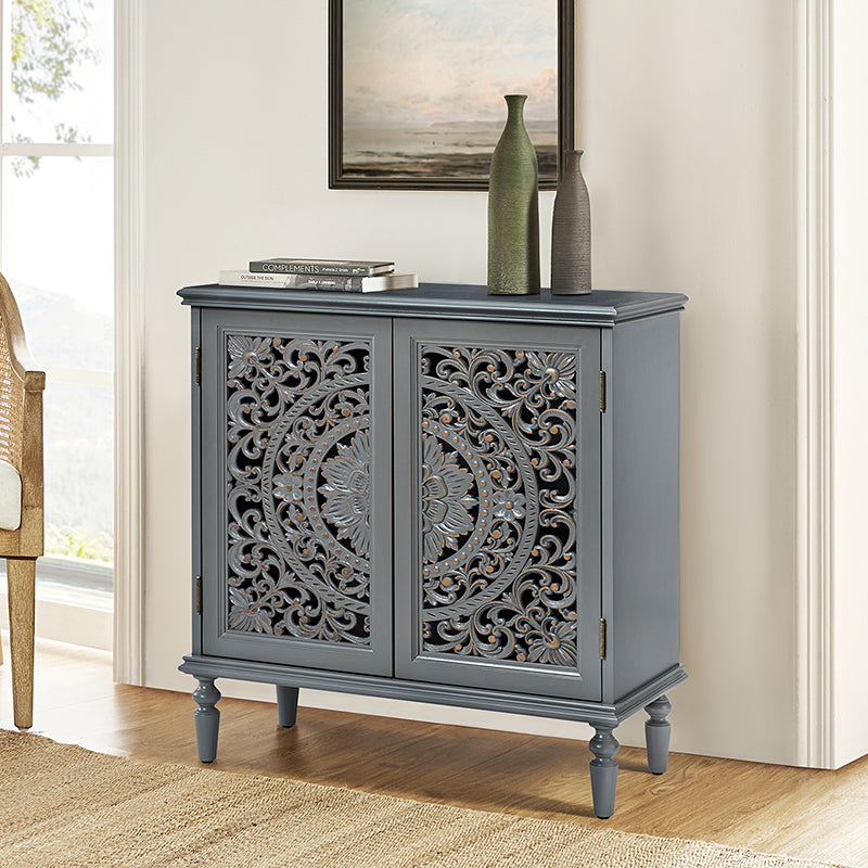 Meuble d'appoint 2 portes avec portes à motifs floraux sculptés, étagère intérieure fixe et pieds tournés en bois massif | Bleu / Gris / Blanc | Unique