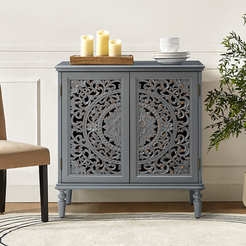 Meuble d'appoint 2 portes avec portes à motifs floraux sculptés, étagère intérieure fixe et pieds tournés en bois massif | Bleu / Gris / Blanc | Unique