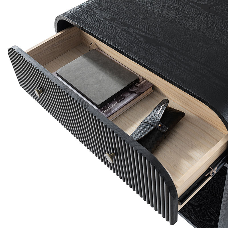 Table de chevet arquée à 1 tiroir de 68 cm avec façade cannelée, niche ouverte et port USB intégré | Chêne / Noyer / Noir | Simple