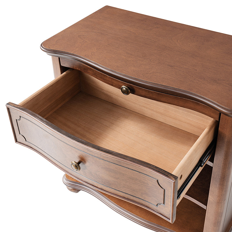 Table de chevet à 1 tiroir avec plateau coulissant, prise de courant intégrée et pieds fuseaux | Noyer / Marron / Noir | Simple