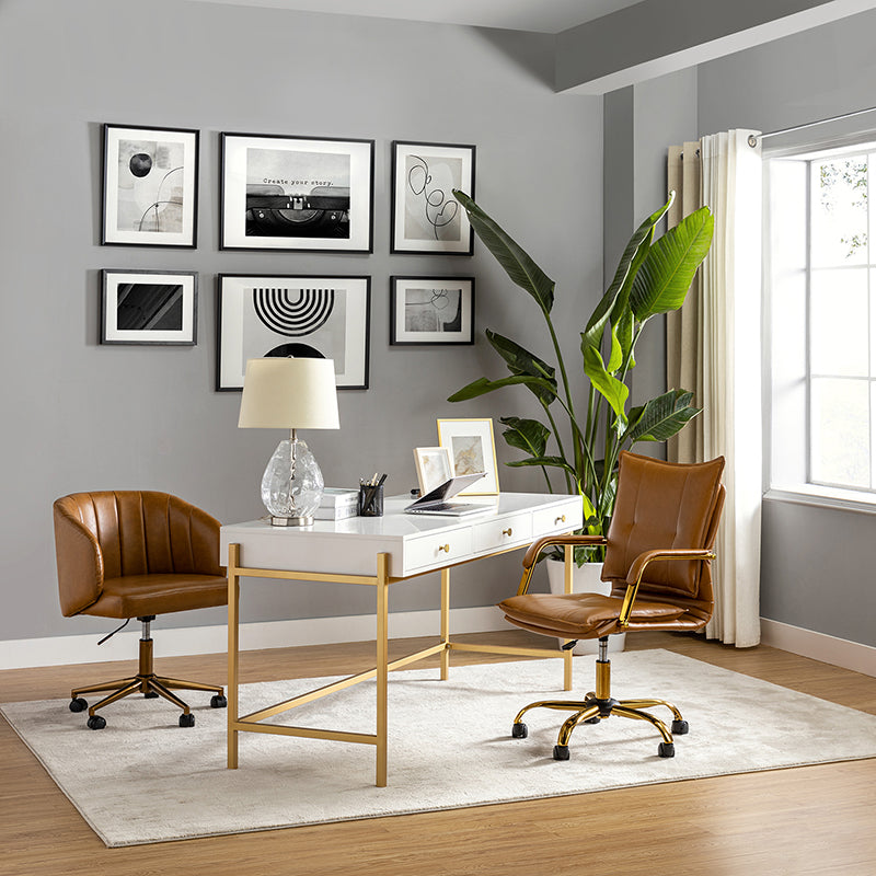 Chaise de bureau pivotante capitonnée en similicuir avec hauteur réglable, accoudoirs et base étoile à 5 branches dorée | Camel / Bleu marine / Marron / Noir / Gris / Sauge / Blanc | Une place