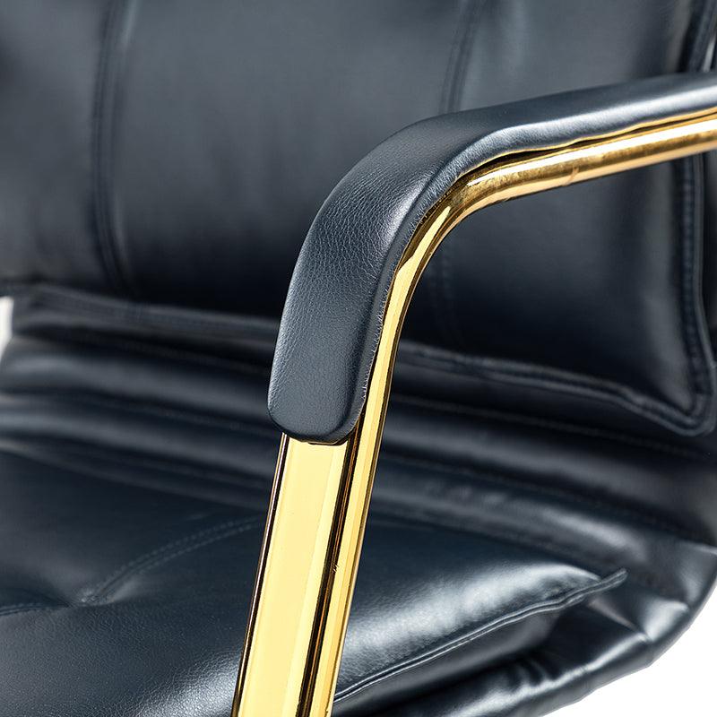 Chaise de bureau pivotante capitonnée en similicuir avec hauteur réglable, accoudoirs et base étoile à 5 branches dorée | Camel / Bleu marine / Marron / Noir / Gris / Sauge / Blanc | Une place