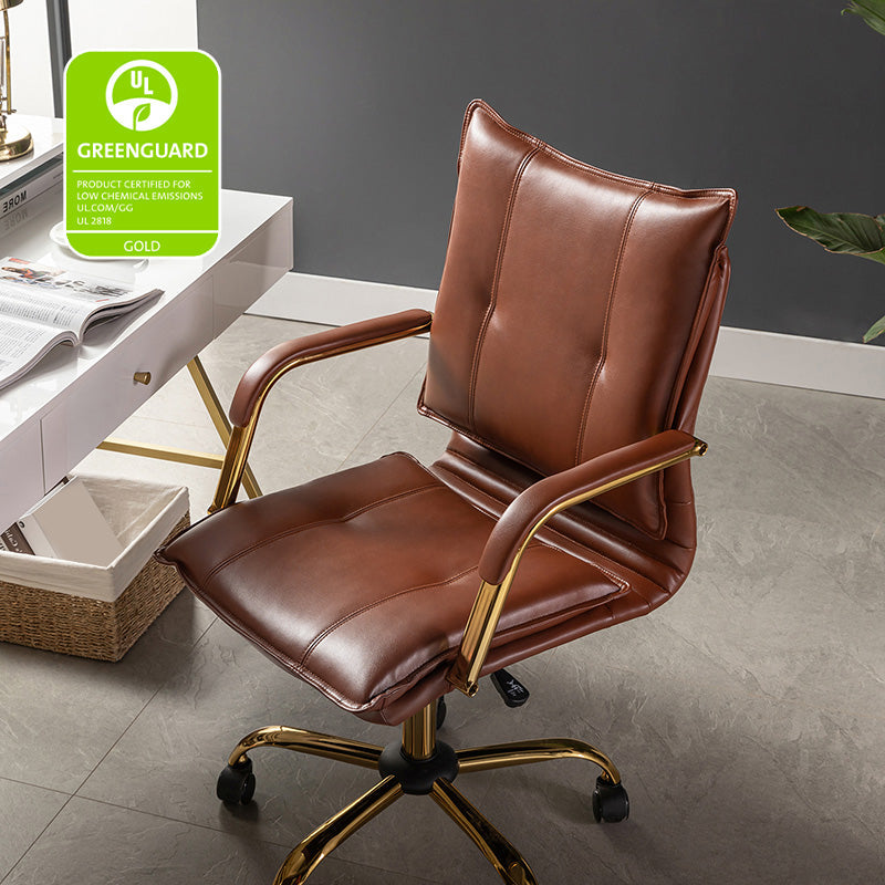 Chaise de bureau pivotante capitonnée en similicuir avec hauteur réglable, accoudoirs et base étoile à 5 branches dorée | Camel / Bleu marine / Marron / Noir / Gris / Sauge / Blanc | Une place