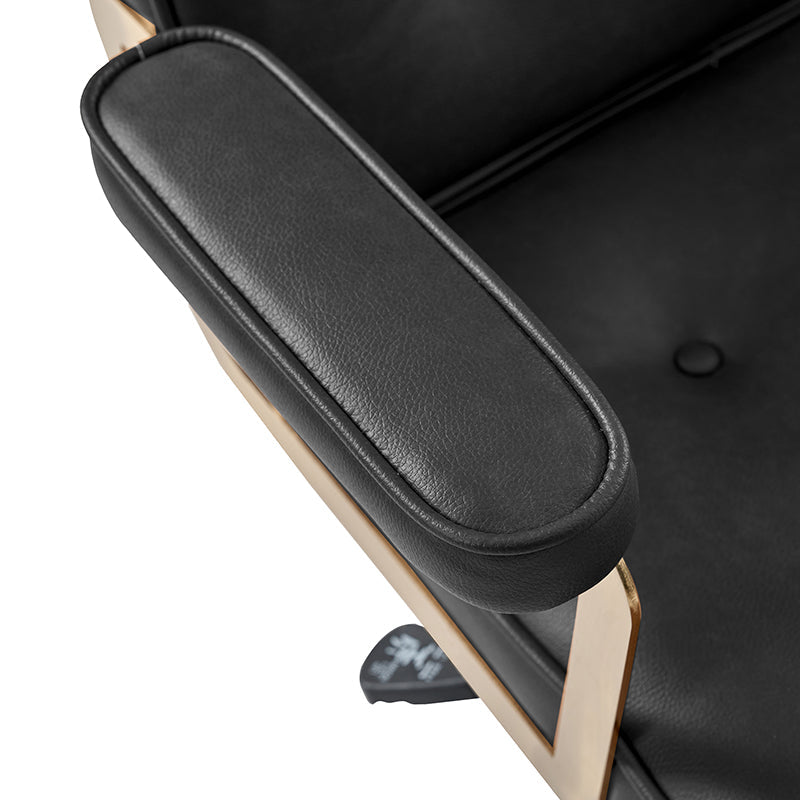 Fauteuil de bureau pivotant en similicuir avec dossier inclinable, pieds dorés et roulettes Globe | Camel / Ivoire / Sauge / Noir | Un siège