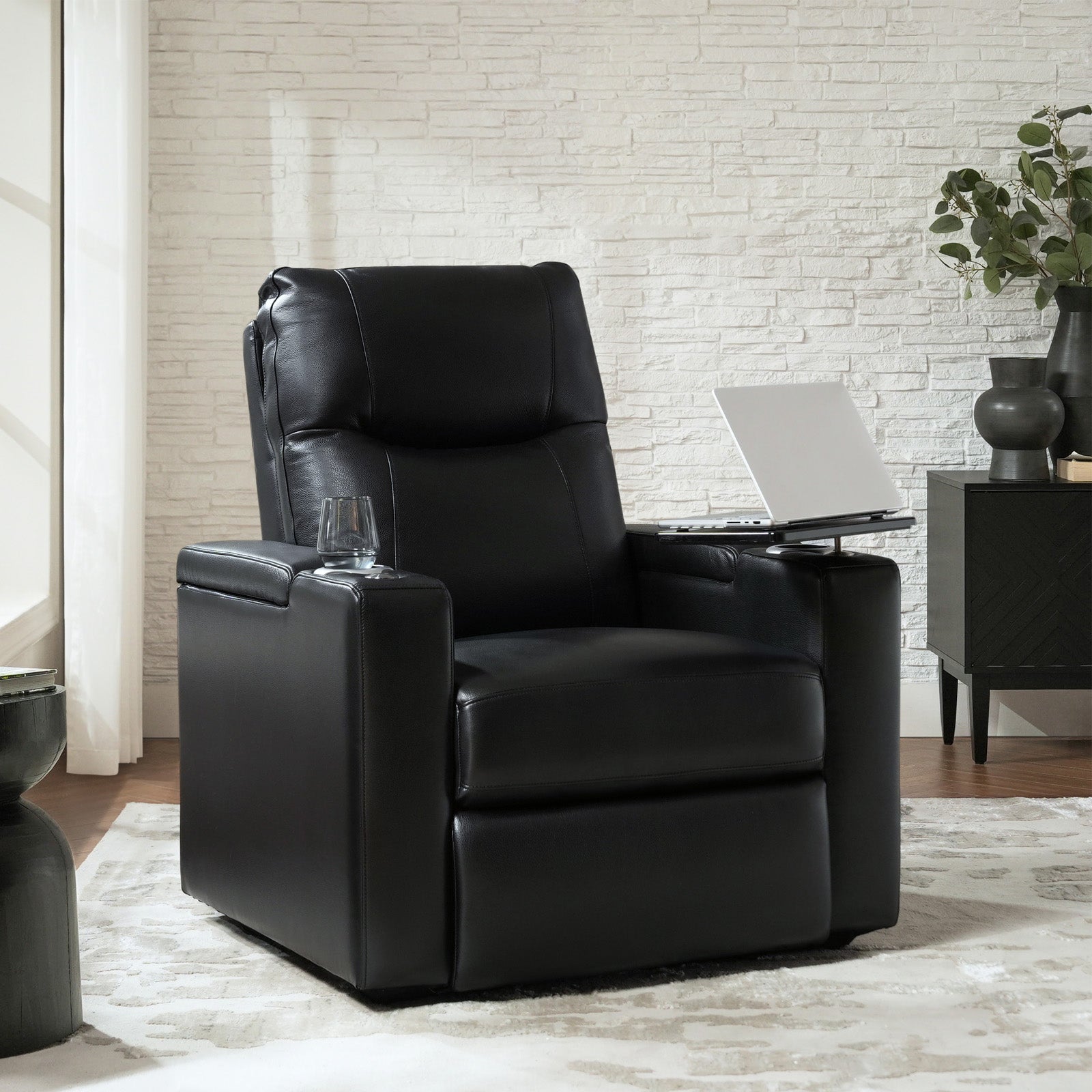 Fauteuil inclinable électrique en cuir de première qualité avec appuie-tête réglable, table d'appoint, support de téléphone, chargement USB et éclairage d'ambiance | Chameau / Noir / Cuir vieilli | Une place