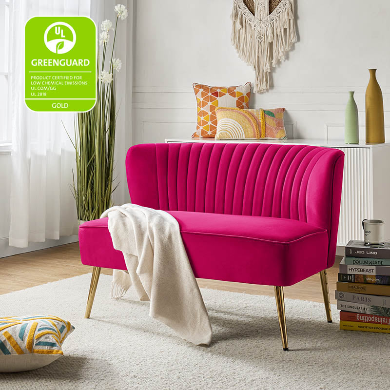 Causeuse capitonnée en velours avec dossier incurvé, rembourrage en mousse et pieds coniques en métal doré | Moutarde / Rose / Sauge / Violet / Bleu marine / Vert / Fuchsia / Havane / Orange / Noir / Sarcelle / Ivoire | 2 places