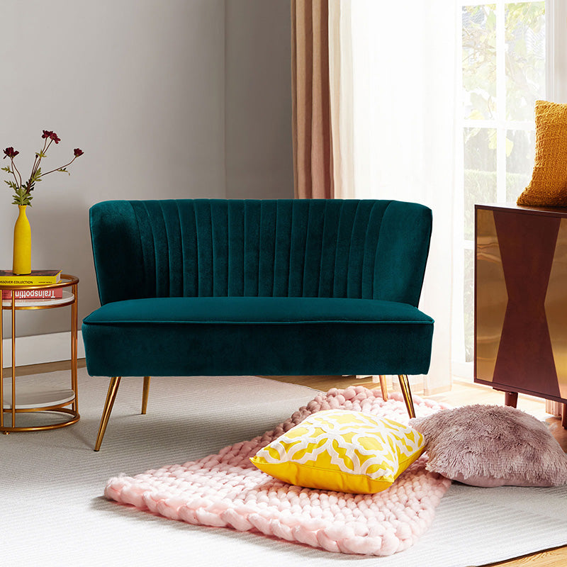 Causeuse capitonnée en velours avec dossier incurvé, rembourrage en mousse et pieds coniques en métal doré | Moutarde / Rose / Sauge / Violet / Bleu marine / Vert / Fuchsia / Havane / Orange / Noir / Sarcelle / Ivoire | 2 places