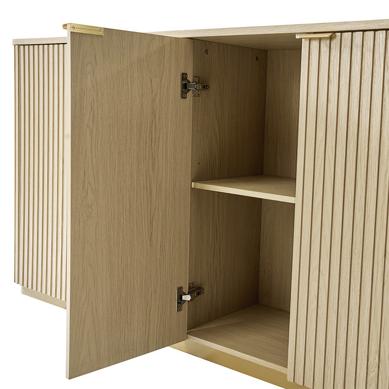 Meuble incurvé à 4 portes avec texture à rayures verticales, 3 tiroirs, étagères réglables et base en métal | Naturel / Chêne clair | Simple